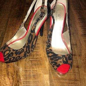 ✨Worthington cheetah and red heels✨